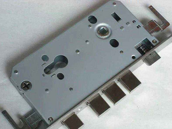 金平24小时上门开锁公司