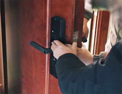 金平24小时上门开锁公司